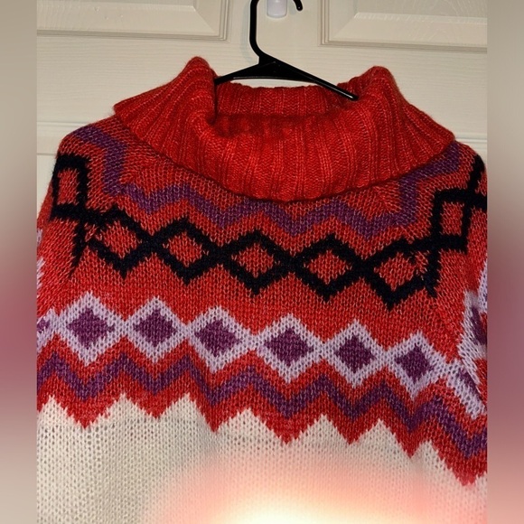 So juniors knit cowl neck tunic printed sweater L NWT fall winter - Picture 4 of 8